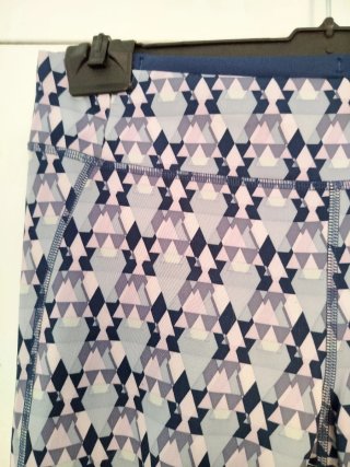 Leggins Adidas estampado geométrico Morado y Gris