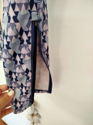 Leggins Adidas estampado geométrico Morado y Gris