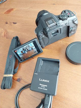 Cámara Panasonic Lumix G6X + Lente 7.5mm