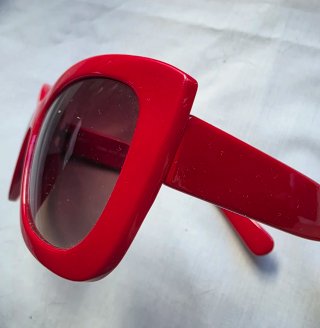 Gafas de sol Zara rojas