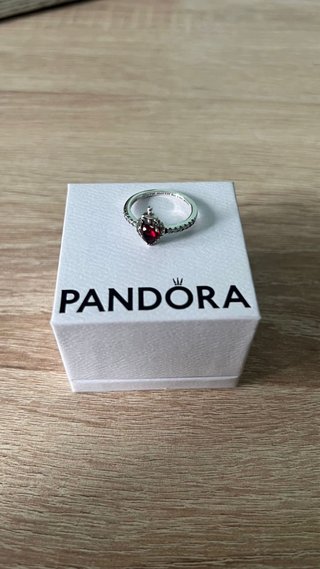 Anillo de pandora disney