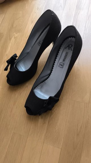 Zapatos de tacón negros Serena