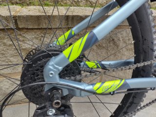 Bicicleta eléctrica montaña Rockrider ST100