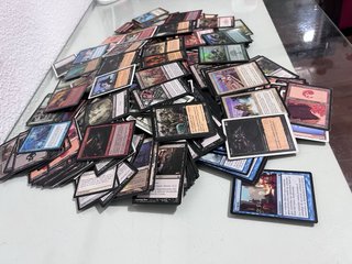 Lote 747 Cartas Magic The Gathering + Caja