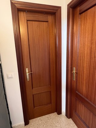 Puertas de madera maciza