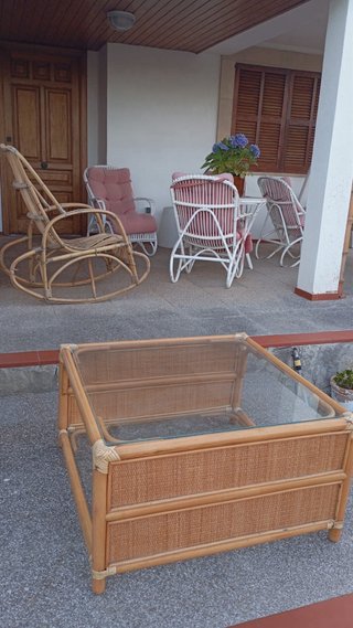 Conjunto de mimbre estilo natural