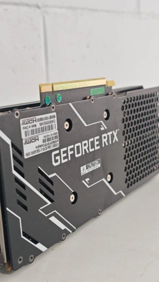 Tarjeta Gráfica KFA2 GeForce RTX 3060 12GB