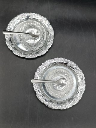 Salero y pimentero de cristal tallado