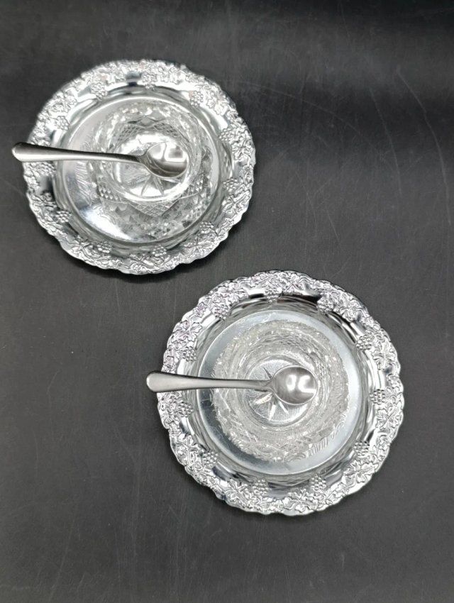 Salero y pimentero de cristal tallado