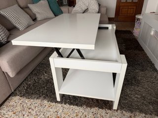 Mesa de centro blanca de madera
