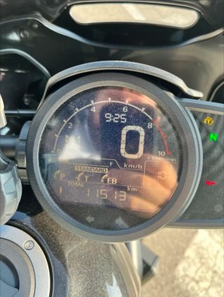 Honda Rebel 1100T Negra