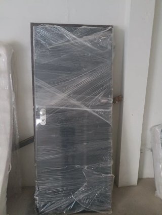 Puerta entrada metálica gris oscuro 92х210