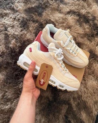 Nike Air Max 95 x Levi's Beige