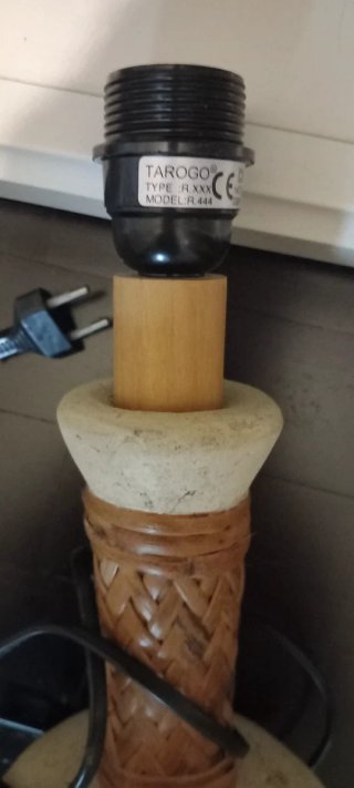 Lampada da tavolo vintage pietra e legno