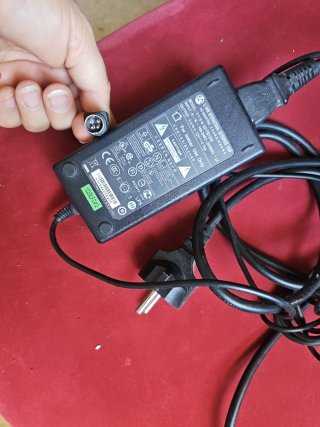 Cargador de corriente Tv Oki