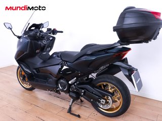 YAMAHA T-MAX 560 TECH MAX