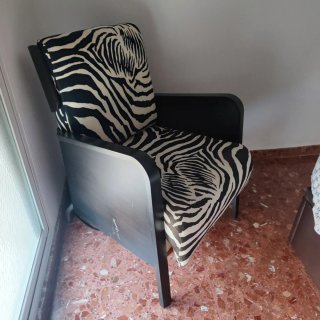 Butaca moderna estampado cebra