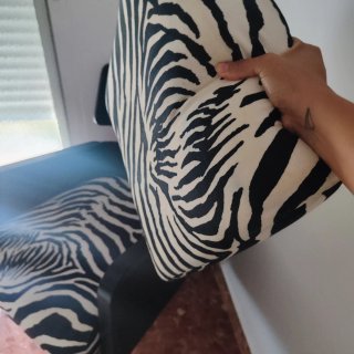 Butaca moderna estampado cebra