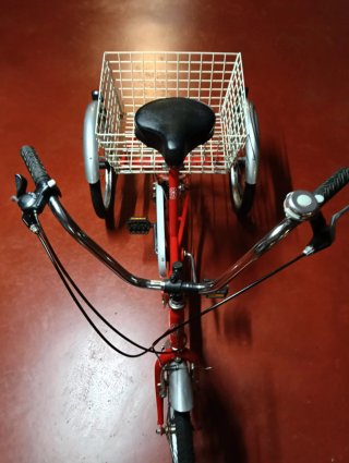 Triciclo per adulti Kentex rosso
