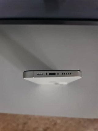 iPhone 13 Apple