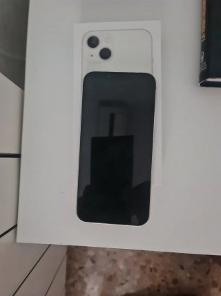iPhone 13 Apple