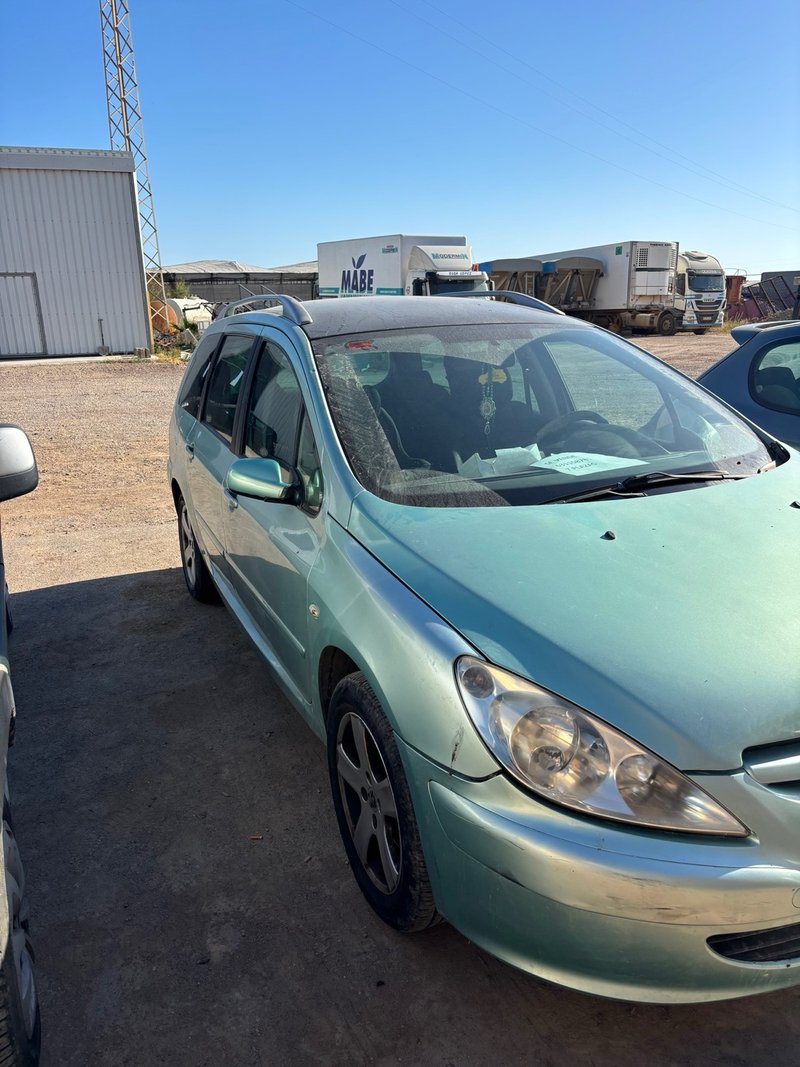 Peugeot 407 2003 - foto 1