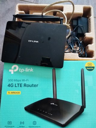 2 Router TP-Link 4G TL-MR200 libre