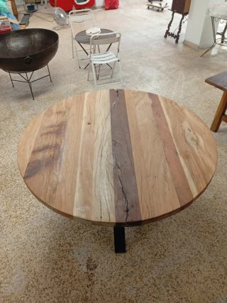 Mesa redonda madera y metal reciclado