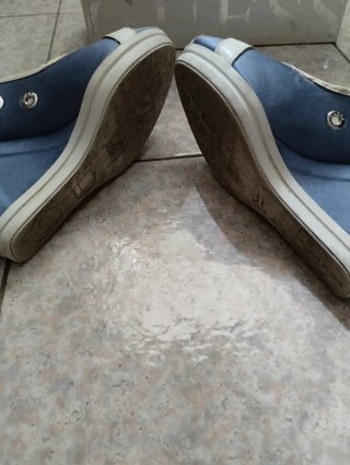 Sandali Guess donna blu e bianche