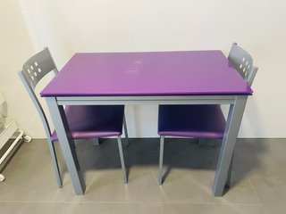 Mesa extensible cristal/aluminio y 2 sillas