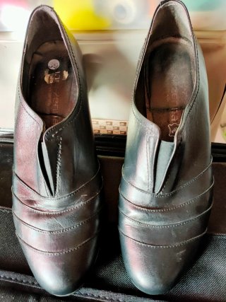 Scarpe nere taglia 39