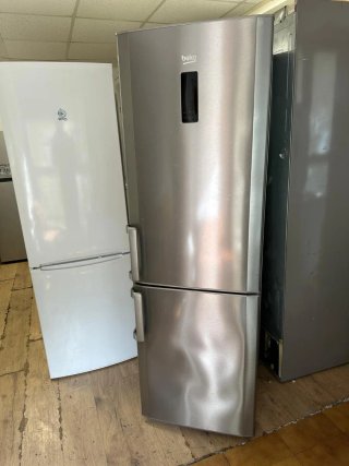 Nevera Beko plateada