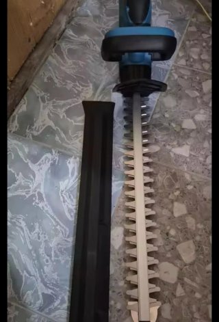 Tagliasiepi a batteria nuovo!!
