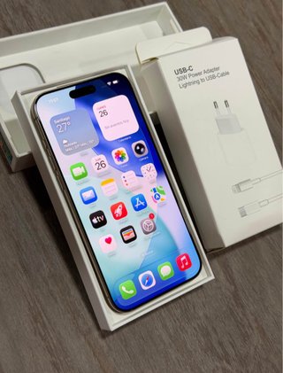 iPhone 16 Pro Max Dorado