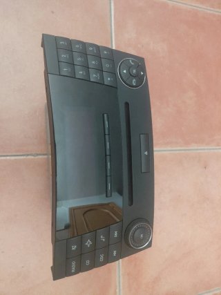 Radio Mercedes Clase E W211.
