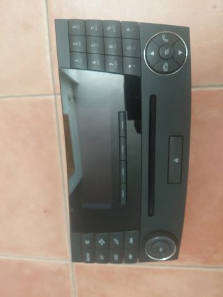 Radio Mercedes Clase E W211.