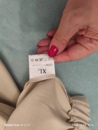 Pantalón palazzo beige