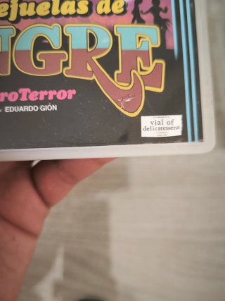 DVD Lentejuelas de Sangre Documental Pierrot