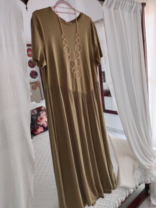 Vestido asimétrico confort