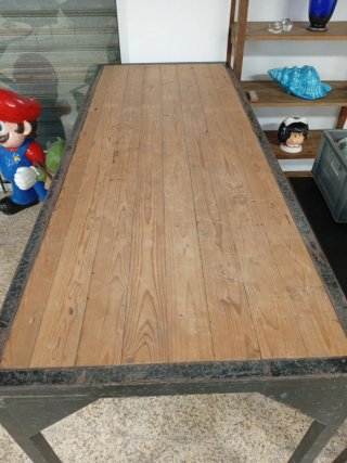 Mesa industrial hierro y madera