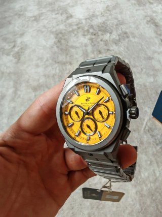 Reloj Beverly Hills Polo Club amarillo