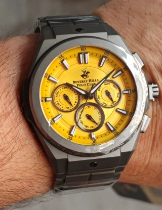 Reloj Beverly Hills Polo Club amarillo