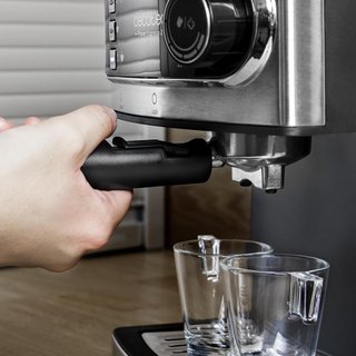 Cecotec cafetera espresso con vaporizador acero