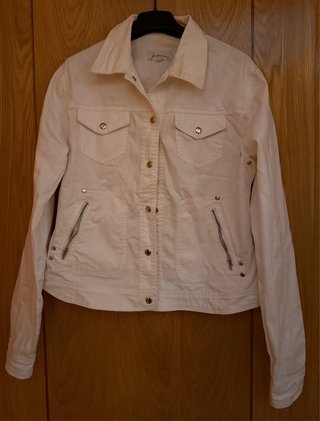 Cazadora vaquera blanca