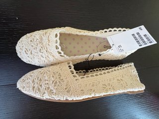 Bailarinas H&M crema Talla 40 con etiquetas