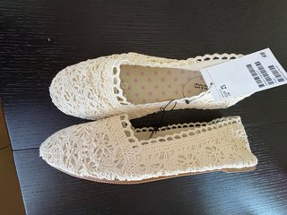 Bailarinas H&M crema Talla 40 con etiquetas