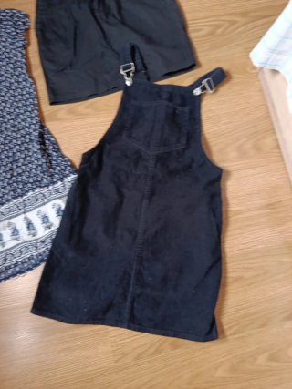 Vestido y falda negra talla S