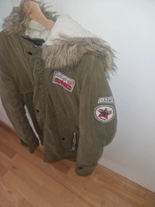 Chaqueta Roket Rugged verde militar con pelo