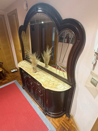 Mueble recibidor clásico madera y encimera marmol
