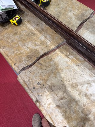 Mueble recibidor clásico madera y encimera marmol